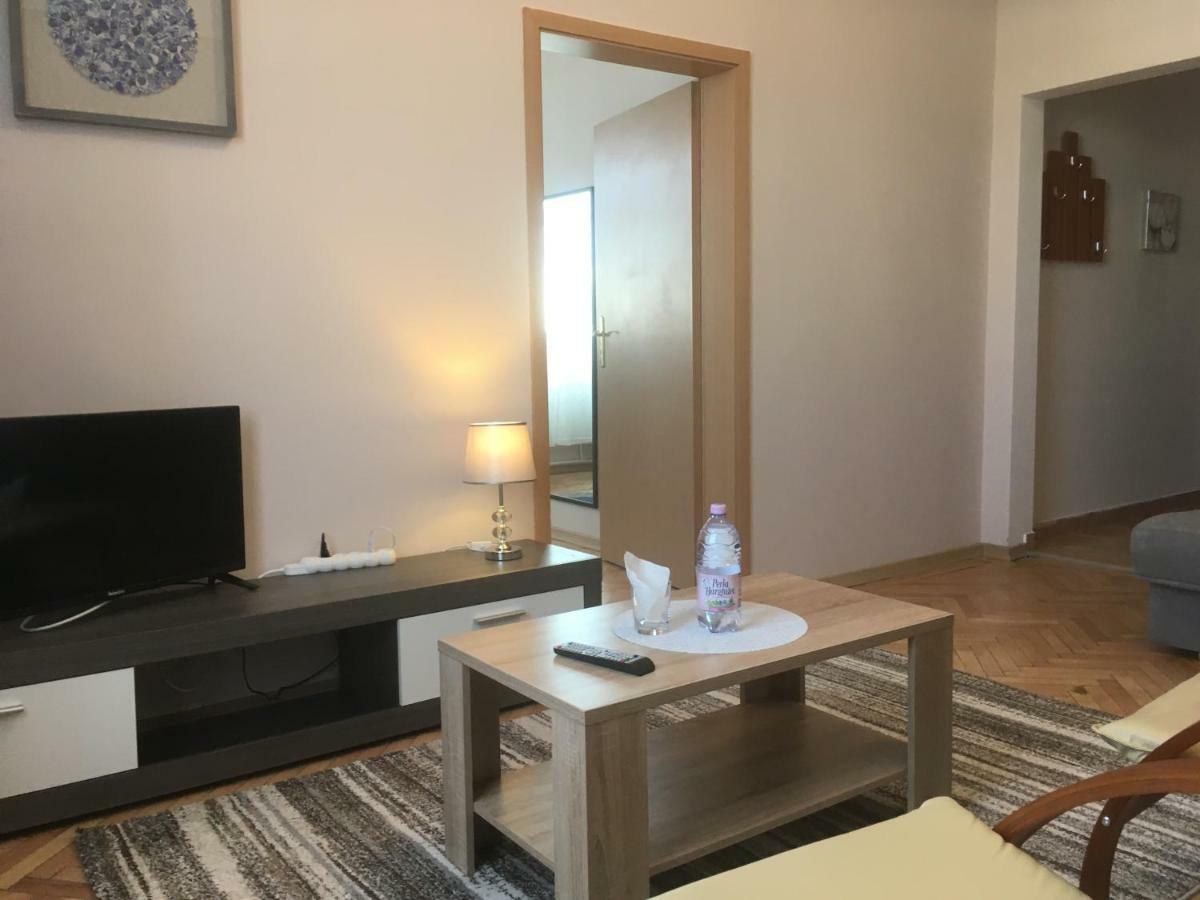 Hotel Holiday Victoria Viktóriaváros Kültér fotó